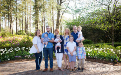 Stunning Extended Family Session at WRAL Gardens